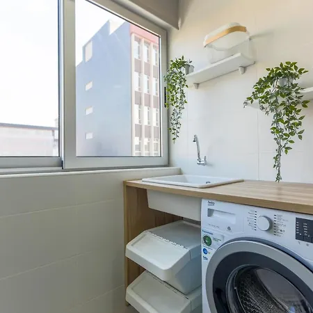 Trindade Family W/ Parking Place Porto