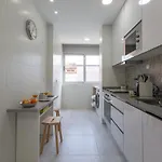 Trindade Family W/ Parking Place Διαμέρισμα Πόρτο