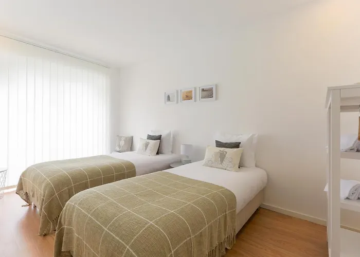 Trindade Family W/ Parking Place