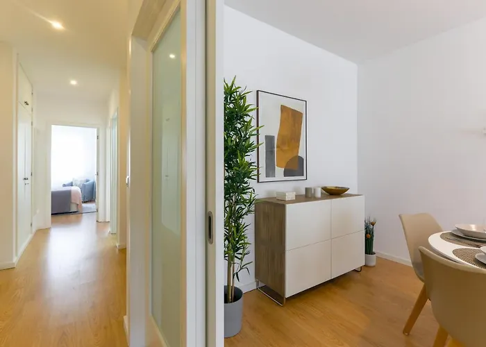 Trindade Family W/ Parking Place Oporto