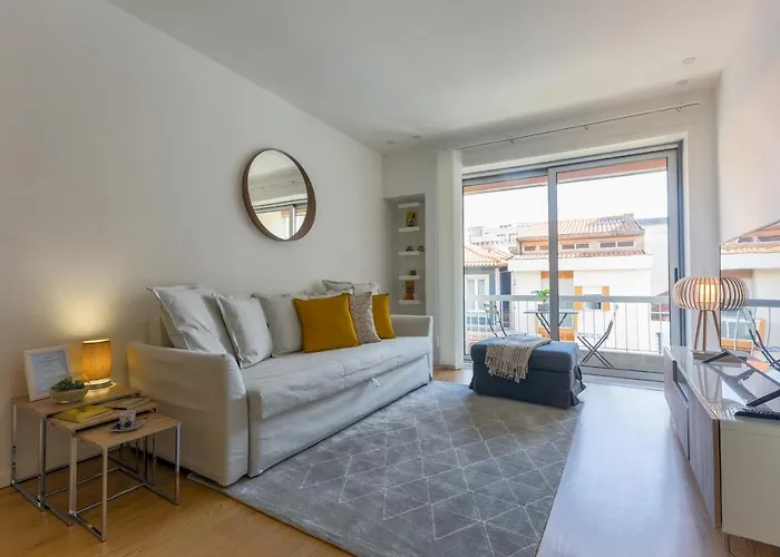 Appartamento Trindade Family W/ Parking Place